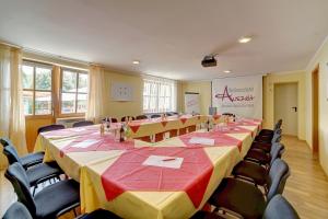 Konferenční prostory v ubytování Wellnesshotel deine Auszeit, Adults only + 37 fotografií