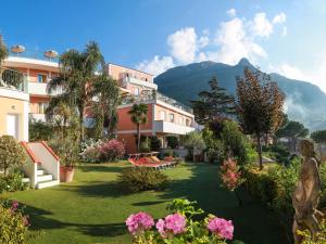 Afbeelding uit fotogalerij van Resort Terme La Pergola in Ischia