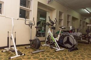 Fitness centrum a/nebo fitness zařízení v ubytování Sunbird Mzuzu