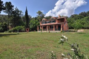 Gallery image of Christiana's Home next to Dassia beach in Dassia