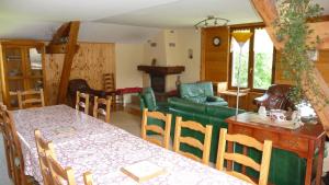 Posezení v ubytování Gîte du Pilan