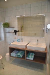 Kúpeľňa v ubytovaní Ferienwohnung Möderndorfer, Fulpmes