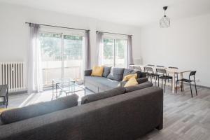Grand appartement lumineux Toulon Centre Villeにあるシーティングエリア