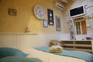 Gallery image of Byblos Fishing Club Guesthouse in Jbeil