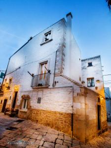 The building in which a vendégházakat is located