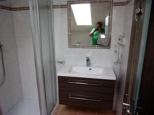 Koupelna v ubytování Haus Sonnenhang