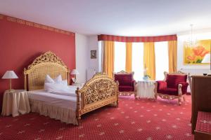Postel nebo postele na pokoji v ubytování Central Boutique Hotel + 37 fotografií