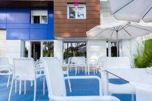 Restauracja lub miejsce do jedzenia w obiekcie Nuevo Norat Sanxenxo