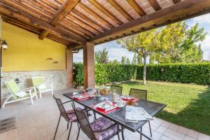 Vonkajšia záhrada v ubytovaní Agriturismo Dei Casali