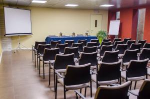 Οι επιχειρηματικές εγκαταστάσεις ή/και οι αίθουσες συνεδριάσεων στο Elliot Osteria e dormire in collina