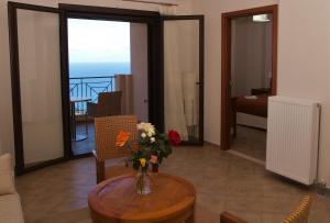 Balkón nebo terasa v ubytování Hotel Theasi