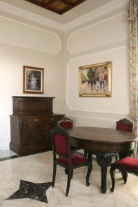 Fotografie z fotogalerie ubytování Sir David Balaton Castle Apartmanok v destinaci Balatonszepezd