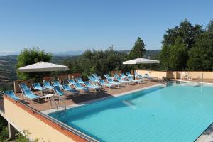 Πισίνα στο ή κοντά στο Albergo Centopini