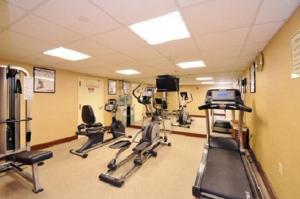 Fitness centrum a/nebo fitness zařízení v ubytování Sheridan Hotel + 22 fotografií
