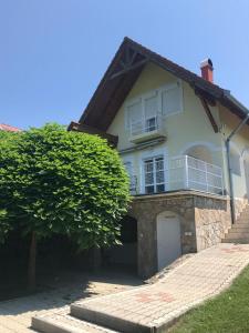 Budova, kde se prázdninový dům nachází