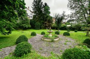 Imagen de la galería de Chesterfield appartement -view on garden, en Durbuy