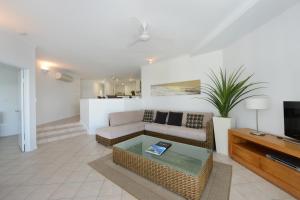 TV o dispositivi per l'intrattenimento presso Seascape Holidays at Beaches Port Douglas