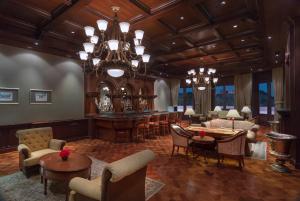 Posezení v ubytování Welcomhotel by ITC Hotels, The Savoy, Mussoorie