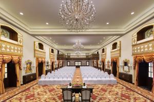 Restaurace v ubytování Welcomhotel by ITC Hotels, The Savoy, Mussoorie