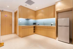 Gallery image of The Ocean Apartment IDCWH B602 in Danang