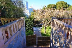 Vonkajšia záhrada v ubytovaní Finca La Siesta - Villa in Betlem, Mallorca