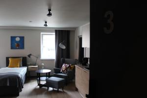 Łóżko lub łóżka w pokoju w obiekcie Apartamenty Centrum Park Sowińskiego 19
