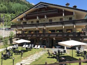 Gallery image of Shatush Hotel in Courmayeur