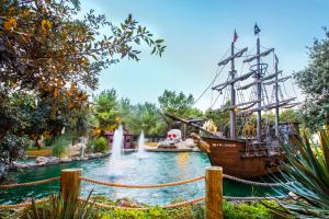 Amadria Park Kids Hotel Andrija外面的花园