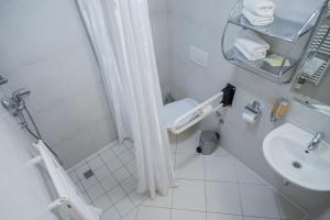 حمام في Hotel Tabor Maribor