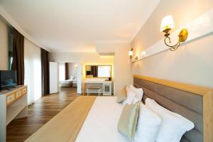 Gallery image of As Hotel Cesme in Cesme