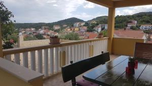 Nespecifikovaný výhled na hory nebo výhled na hory při pohledu z apartmánu