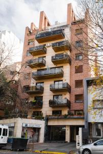 El edificio en el que está el departamento