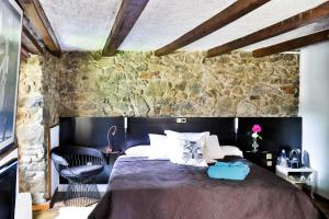 Letto o letti in una camera di Hostal Cisco de Sans