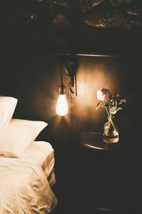 Letto o letti in una camera di Hostal Cisco de Sans