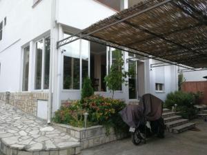 Gallery image of Guest House Mudresa in Budva