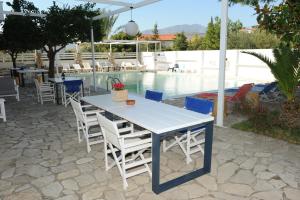 Gallery image of Apollon Resort in Pythagoreio
