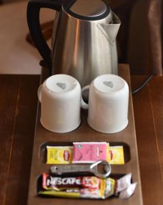Coffee and tea making facilities at Zagnospasa Konaklari