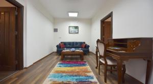 A seating area at Zagnospasa Konaklari
