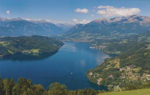 a view of a lake in the middle of a valley at Haus am See in Döbriach