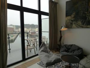 Część wypoczynkowa w obiekcie Apartamenty Port Ustka