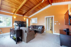 Φωτογραφία από το άλμπουμ του Bella Cove σε Depoe Bay