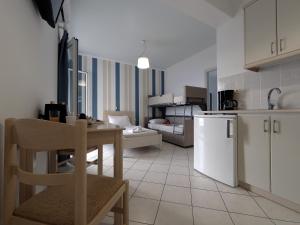 Gallery image of Filanthi Apartments in Paralia Vrachou