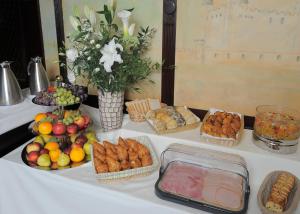Comida no hotel ou em algum lugar perto