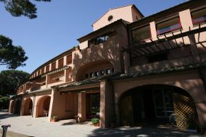 The building in which a szállodákat is located