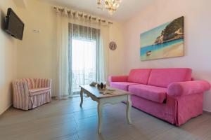 TV a/nebo společenská místnost v ubytování Elafonisos Resort