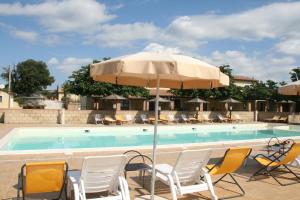 The swimming pool at or close to Agriresidence Debbiare