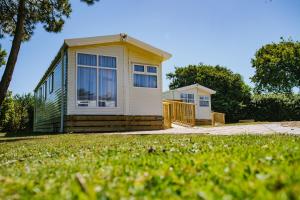 Gallery image of Little treamble holidays in Cubert