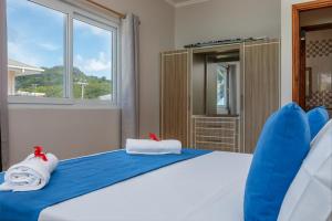 Foto dalla galleria di Shanaz Beachside Retreat ad Anse Royale