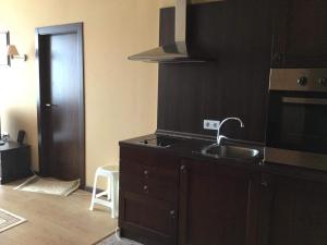 Kuchyň nebo kuchyňský kout v ubytování Barcelo SeaView Apartment