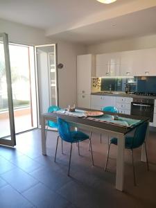 Kuchyňa alebo kuchynka v ubytovaní casa vacanze Thea
